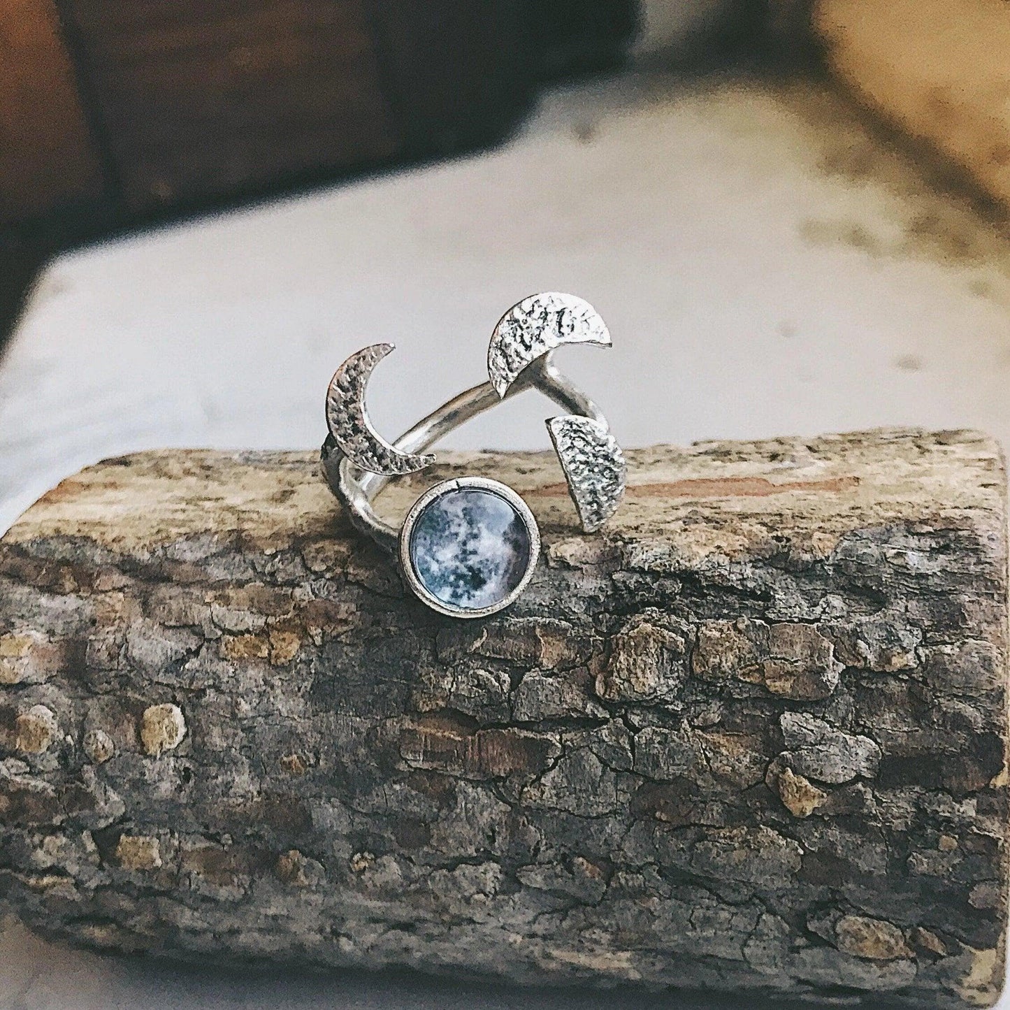 Moon Phase Sculpture Ring - petguardiansupplies