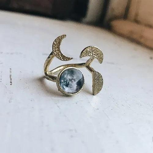 Moon Phase Sculpture Ring - petguardiansupplies