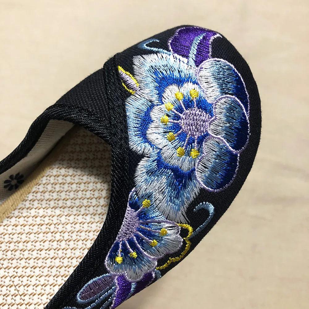 Veowalk Vintage Women Cotton Flower Embroidery Shoes Ladies Casual Chinese Style Comfortable Soft Canvas Dance Ballets Ballerina - petguardiansupplies