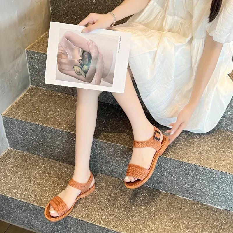 Fashionable Versatile Women's Sandals Roman Style Flat Bottom Anti-slip Summer New Arrival Perfect For Vacation Beach Wear - petguardiansupplies