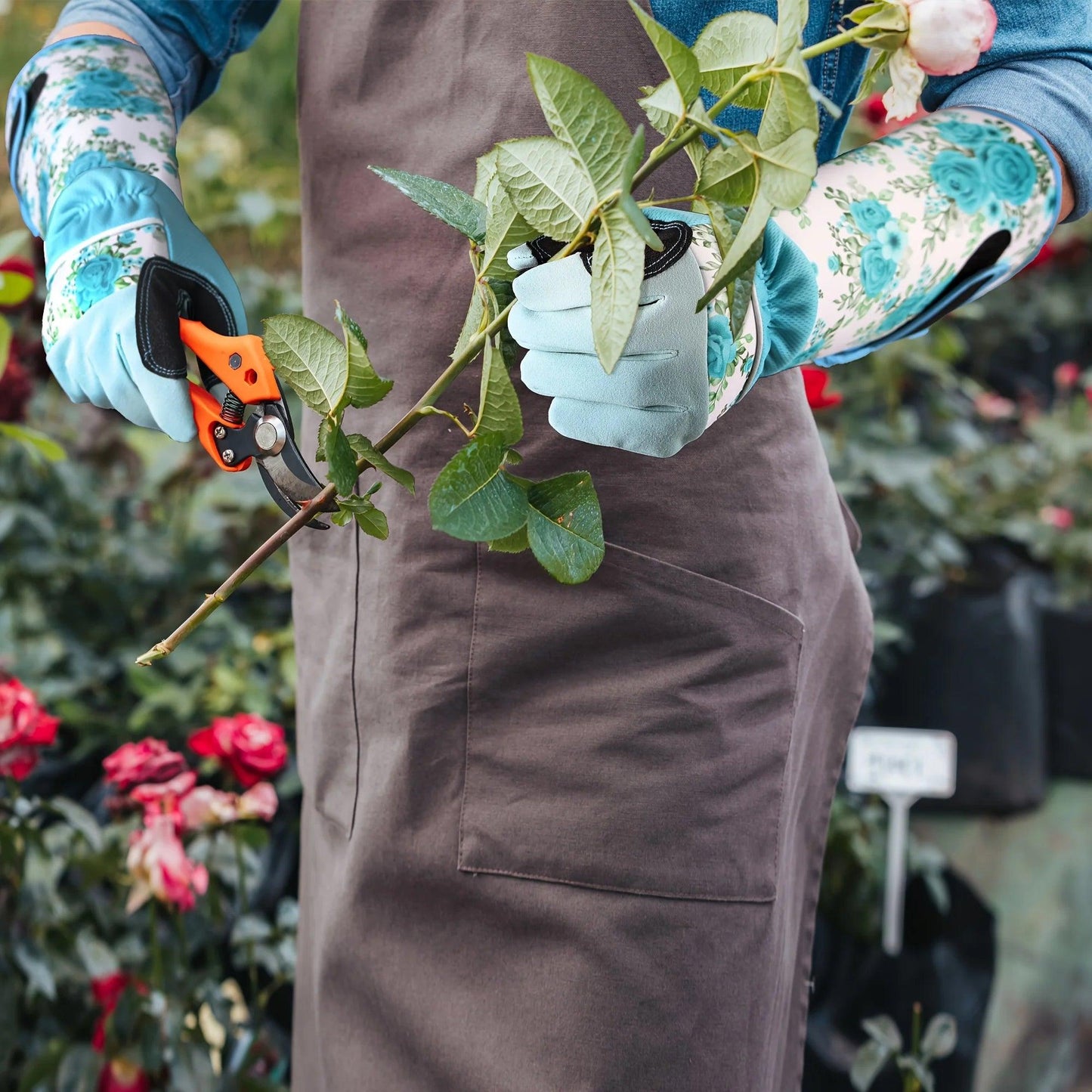 1 Pair Women's Long Gardening Gloves, Blue Print Leather, Thorn Proof, Breathable Gauntlet, Durable & Comfortable for Yard Work - petguardiansupplies