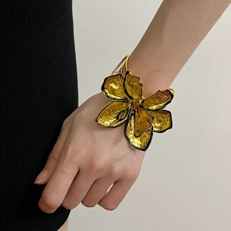 ZAA Exaggerated Three-dimensional Large Flower Metal Petals Bangles - petguardiansupplies