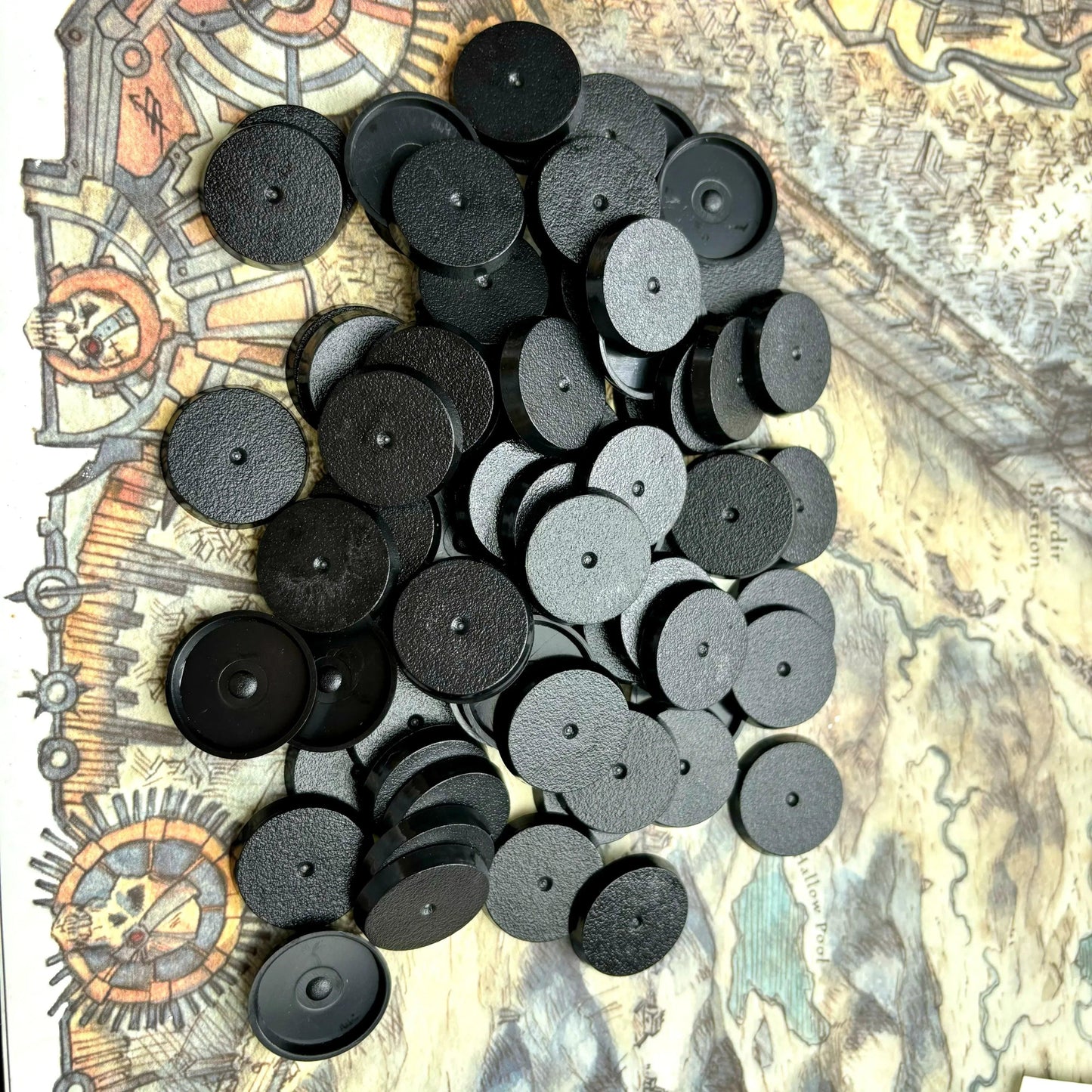 25mm Round Plastic Bases for Gaming Miniatures and Table Games - petguardiansupplies