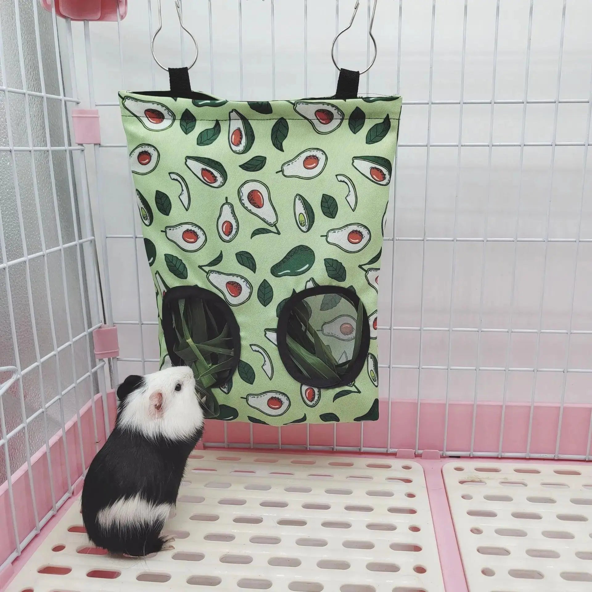 Guinea Pigs 2/3 Holes Hay Feeding Bags Strawberry Printed Rabbit Hanging Feeder Chinchilla Food Organizer Pet Cage Supplies - petguardiansupplies