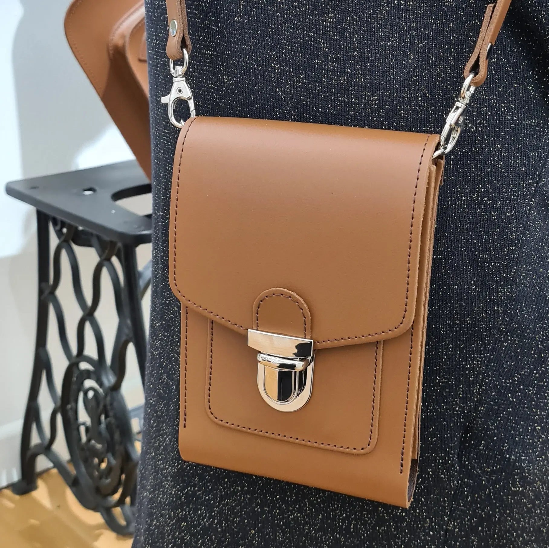 Leather Push Lock Crossbody Phone Case - Chestnut-1